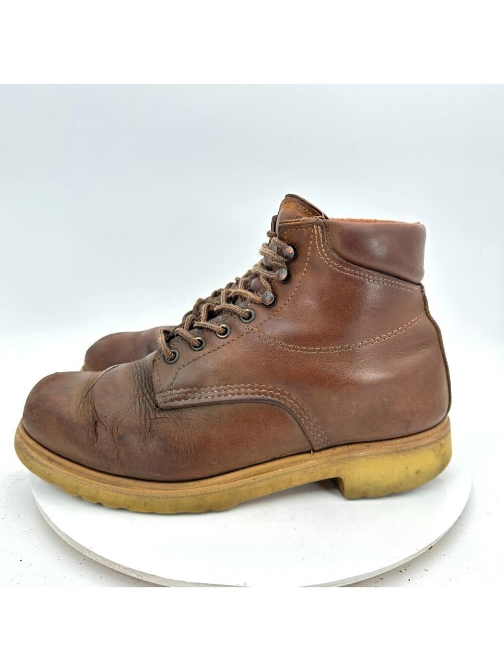 Red Wing Men Size 9.5D Brown Distressed Leather Ankle Work Boot